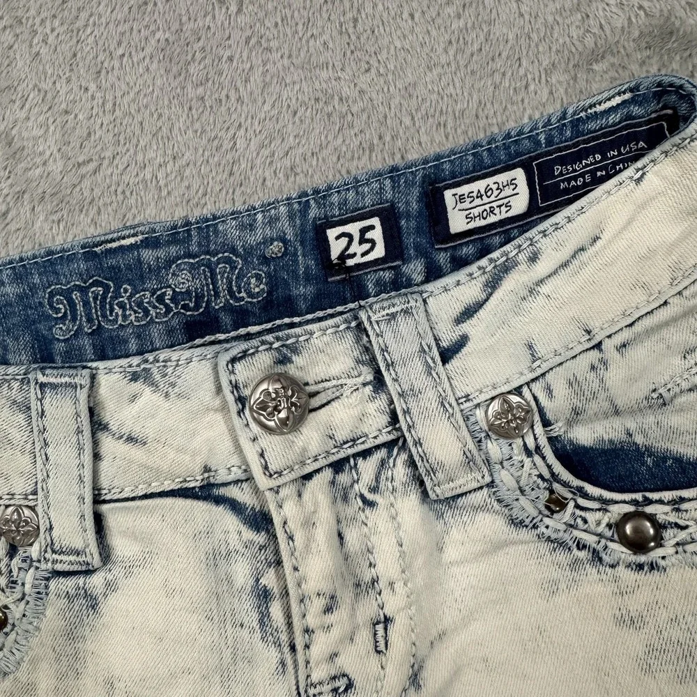 Miss Me Denim Shorts Womens 25 Embellished Studded Low Stretch Denim Y2K Blue